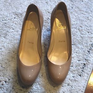 Christian Loubution Simple Pumps in Nude 37